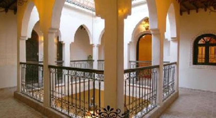 La Kahana 3*